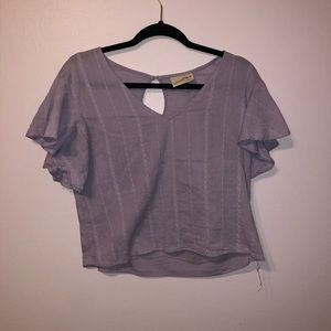 Cute cropped lavender top